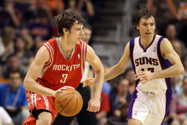 在伯纳乌举 在伯纳乌举