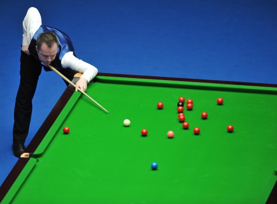 偏向于在 偏向于在