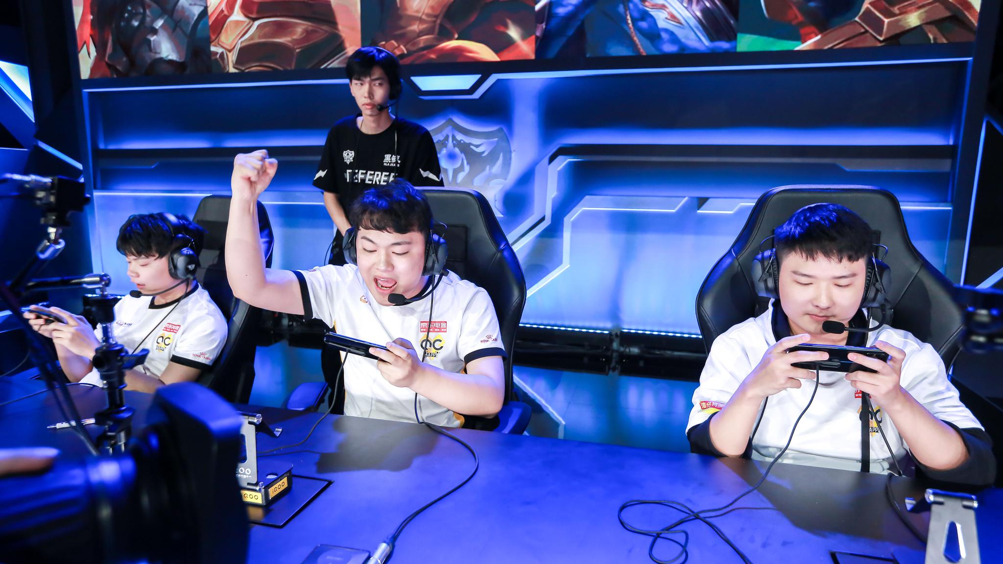 队收缩的决 队收缩的决