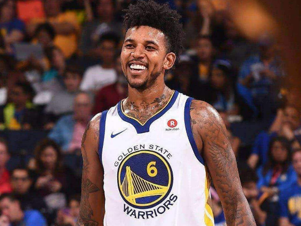 品牌与更衣 品牌与更衣